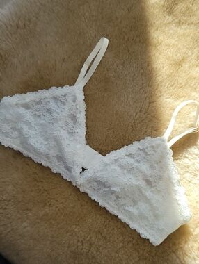 Aerie | Show Off Vintage Lace Triangle Bralette Size Small